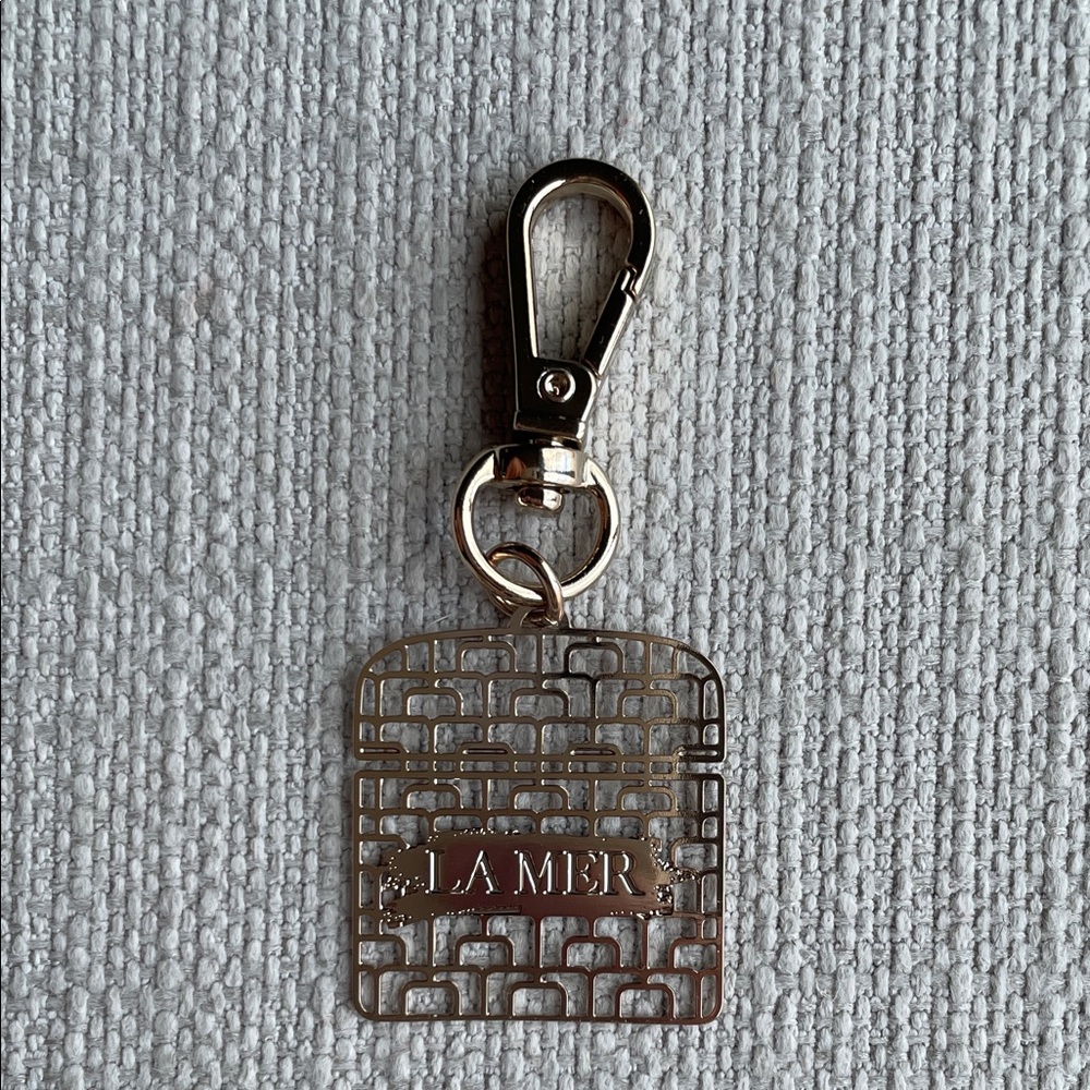La Mer Gold-Tone Logo charm Keychain